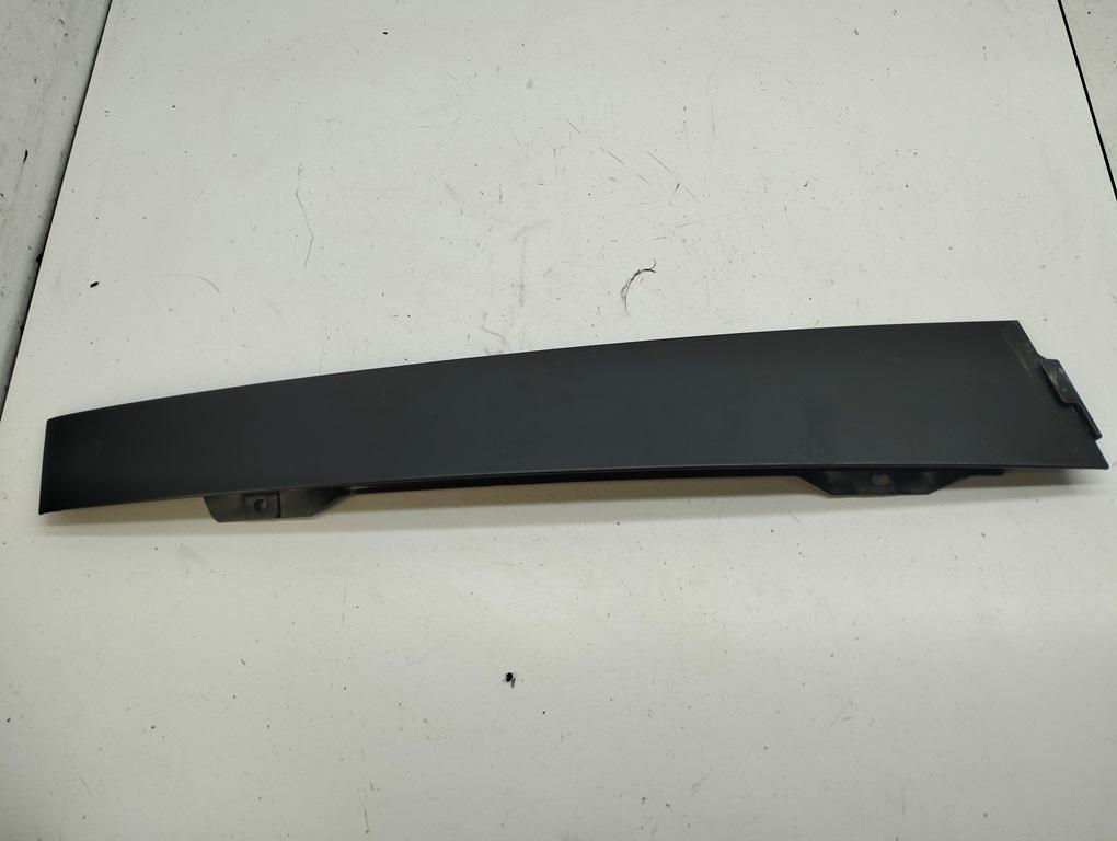накладка двери (крышки) багажника Volkswagen Touran 1 поколение 2004, 1.6 л., бензин, МКПП, серый, минивэн, 1T0837889 - фото №1
