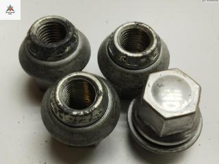 болт колесный Ford Ka 1 поколение 2001, 1.3 л., бензин, МКПП, серый, хетчбэк 3 дв.