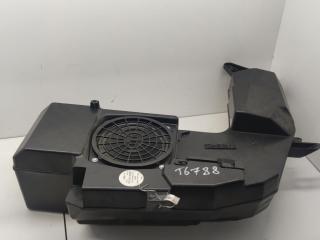 сабвуфер Audi A4 B7 2005, 2.0 л., бензин, МКПП, серый, универсал, 8E9035382