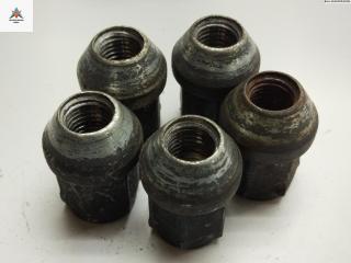 болт колесный Ford Focus 2 поколение 2005, 1.6 л., дизель, МКПП, серый, универсал