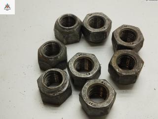 болт колесный Ford Mondeo 2 поколение 1998, 1.8 л., бензин, МКПП, красный, седан