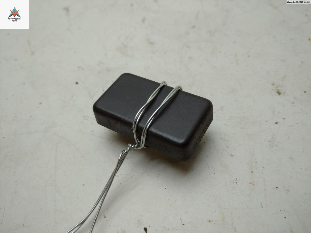 накладка на торпедо (консоль) Volkswagen Transporter T4 1992, 2.4 л., дизель, МКПП, белый, микроавтобус, 357957087 - фото №1