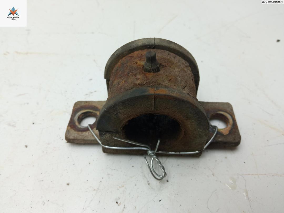 крепление стабилизатора / втулки стабилизатора Mitsubishi Lancer 9 поколение 2003, 1.6 л., бензин, АКПП, серый, универсал - фото №1