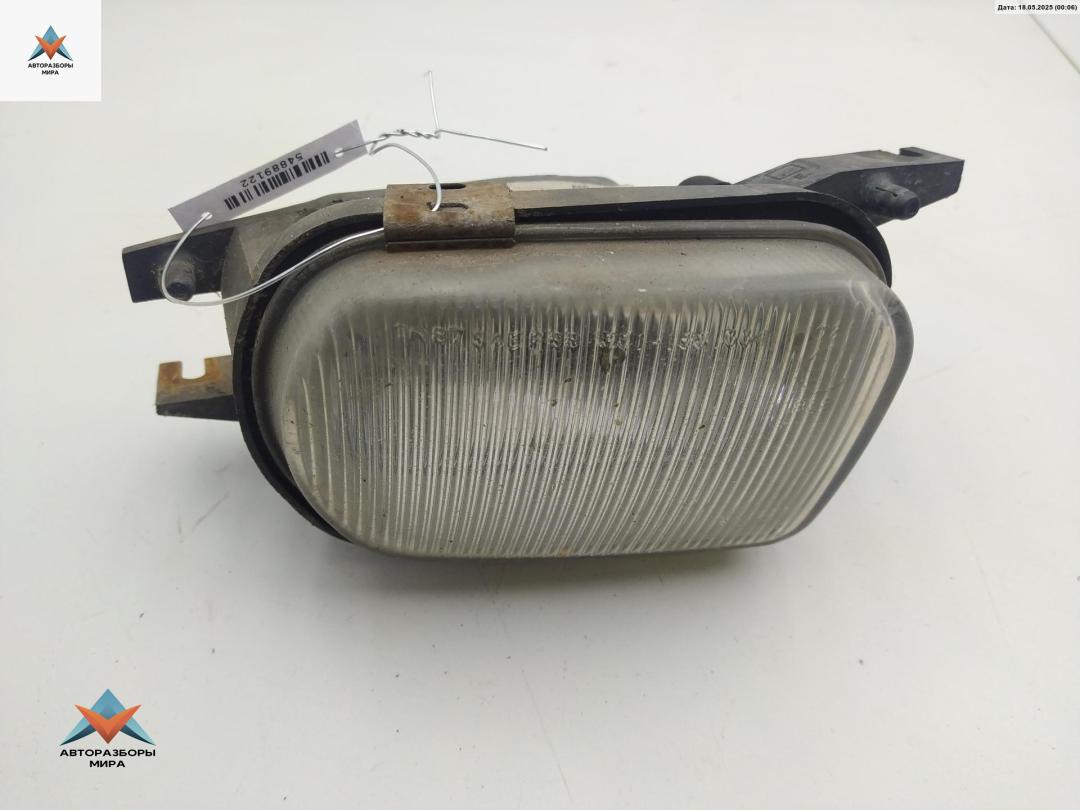 фара противотуманная правая Mercedes-Benz C-Класс W203/S203/CL203 2001, 2.2 л., дизель, АКПП, серый, универсал, 2158200656 - фото №1