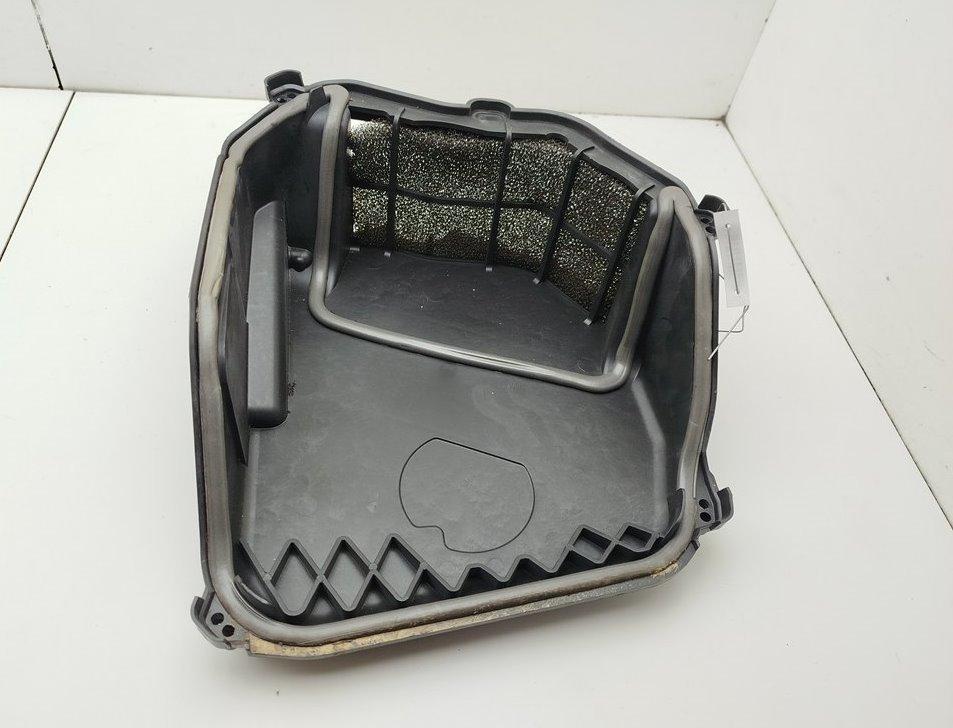 корпус салонного фильтра BMW 7 F01/F02 2012, 3.0 л., гибрид, АКПП, серый, седан, 9216222