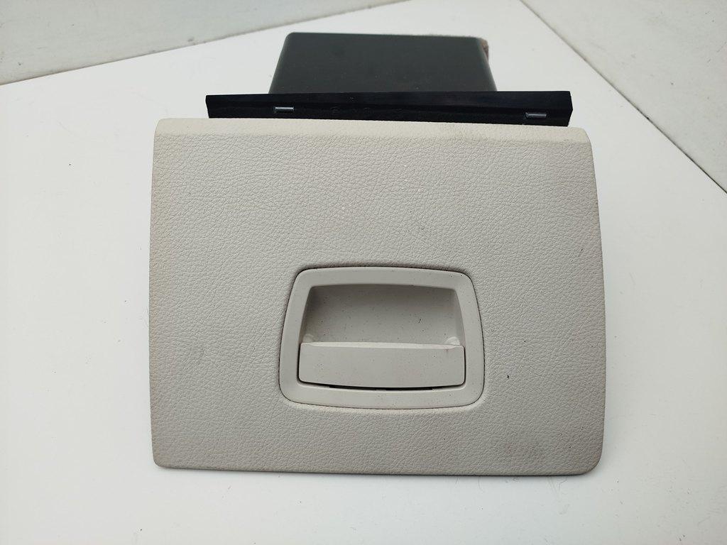 бардачок BMW 7 F01/F02 2012, 3.0 л., гибрид, АКПП, серый, седан, 51169143958
