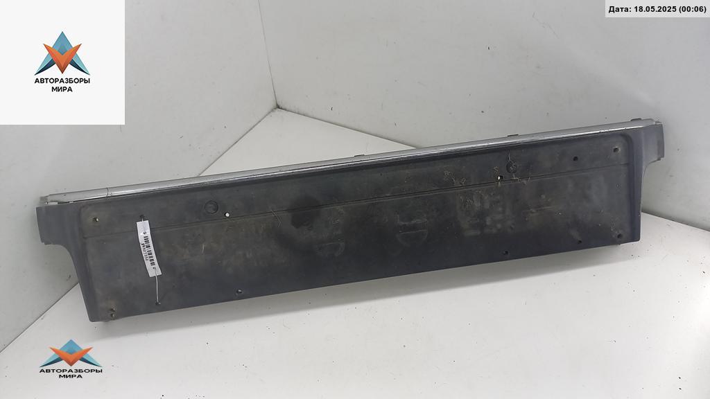 бленда BMW 5 серия E39 1996, 2.5 л., бензин, МКПП, красный, седан, 8184502 - фото №1