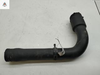 патрубок радиатора Volkswagen Passat B5 1998, 1.6 л., бензин, 8D0121101K