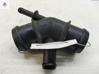 фланец (тройник) системы охлаждения Volkswagen Golf 4 поколение 2000, 2.0 л., бензин, МКПП, чёрный, универсал