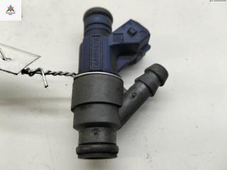 форсунка Volkswagen Golf 4 поколение 2000, 2.0 л., бензин, МКПП, чёрный, универсал, 06A906031C