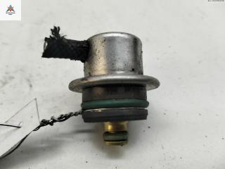 регулятор давления топлива Volkswagen Golf 4 поколение 2000, 2.0 л., бензин, МКПП, чёрный, универсал, 037133035C