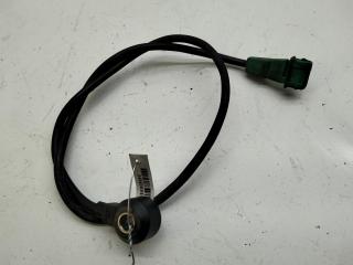 датчик детонации Volkswagen Passat B5 1998, 1.6 л., бензин, МКПП, красный, универсал, 054905377B