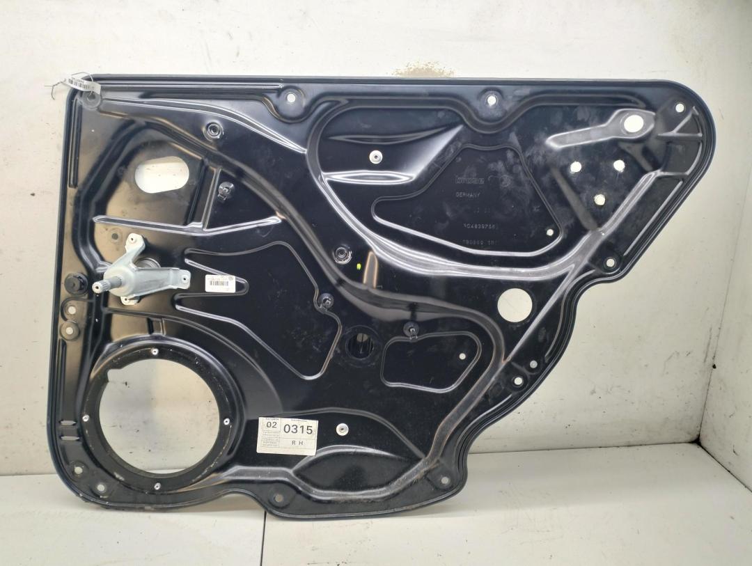 стеклоподъемник задний правый Volkswagen Passat B6 2005, 2.0 л., бензин, МКПП, синий, универсал, 3C4839756G
