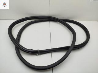 уплотнитель двери BMW 2 Tourer F45/F46 2019, 1.5 л., гибрид, АКПП, чёрный, минивэн, 51357420077