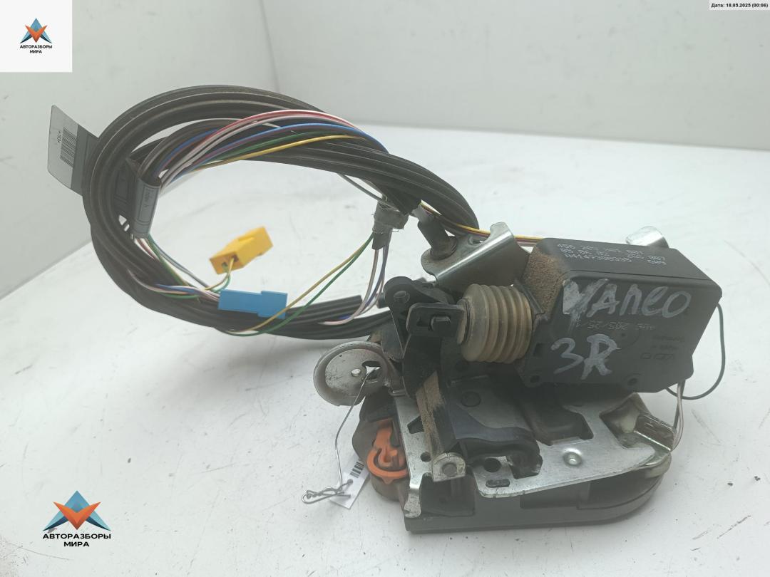 замок двери сдвижной Mercedes-Benz Vaneo W414 2002, 1.7 л., дизель, МКПП, серый, минивэн, 4147300335 - фото №1