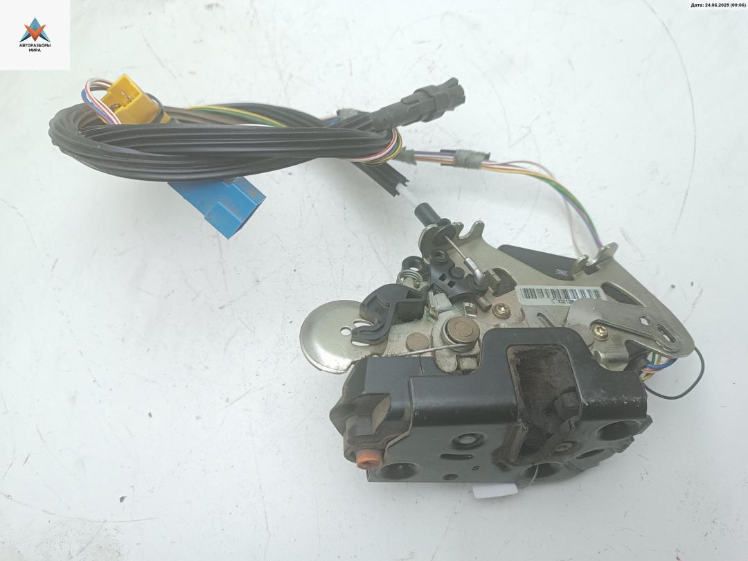 замок двери сдвижной Mercedes-Benz Vaneo W414 2002, минивэн, 4147300235 - фото №1