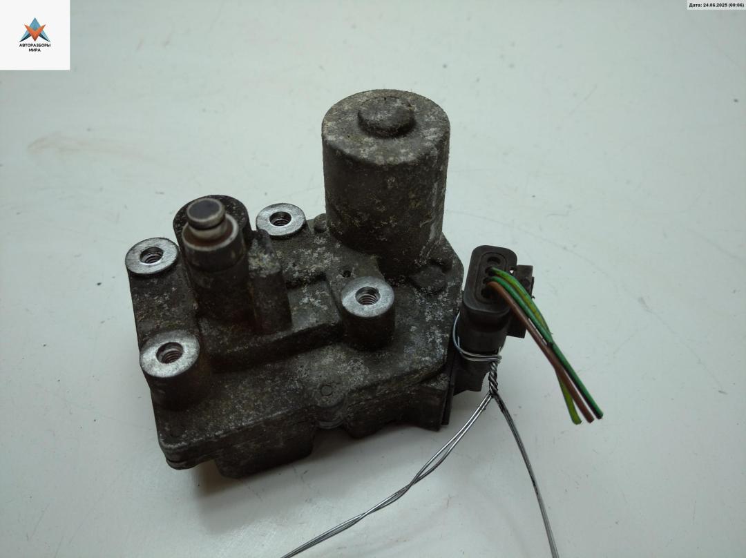 клапан управления турбиной (актуатор) Mercedes-Benz Vito-2 / Viano W639 2009, 2.2 л., дизель, МКПП, белый, микроавтобус, A2C53166097 - фото №1