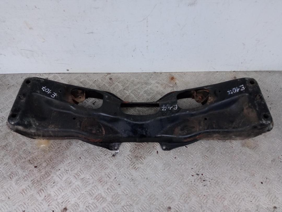 подрамник передний Subaru Forester 2010, 2.0 л., дизель, МКПП, чёрный, внедорожник 5 дв.