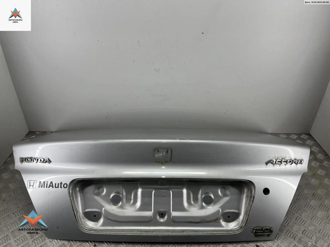 крышка багажника Honda Accord 6 поколение 1999, серый, седан - фото №1