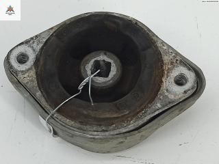 подушка крепления КПП Audi A4 B5 [рестайлинг] 1999, 1.6 л., бензин, МКПП, зелёный, седан