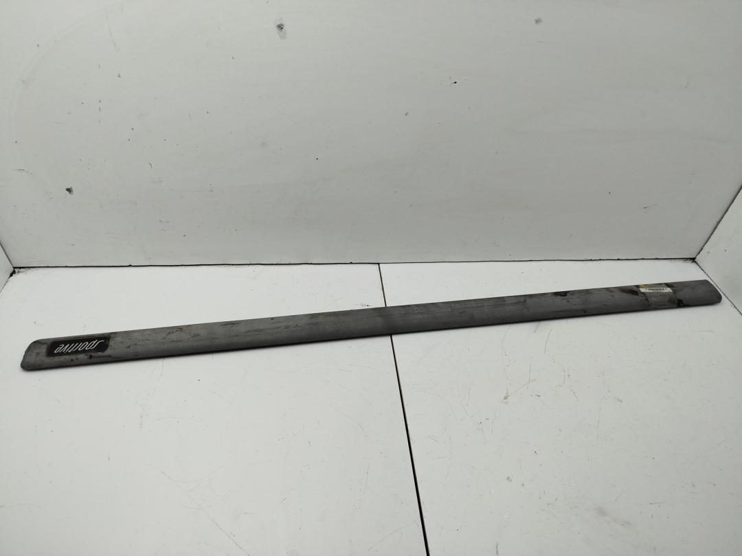 молдинг двери передней правой Opel Astra G 1999, 1.8 л., бензин, МКПП, синий, универсал, 90587376 - фото №1