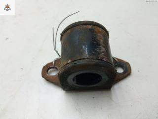 крепление стабилизатора / втулки стабилизатора Toyota Avensis 2 поколение (T250) [рестайлинг] 2006, 2.2 л., дизель, МКПП, серый, универсал