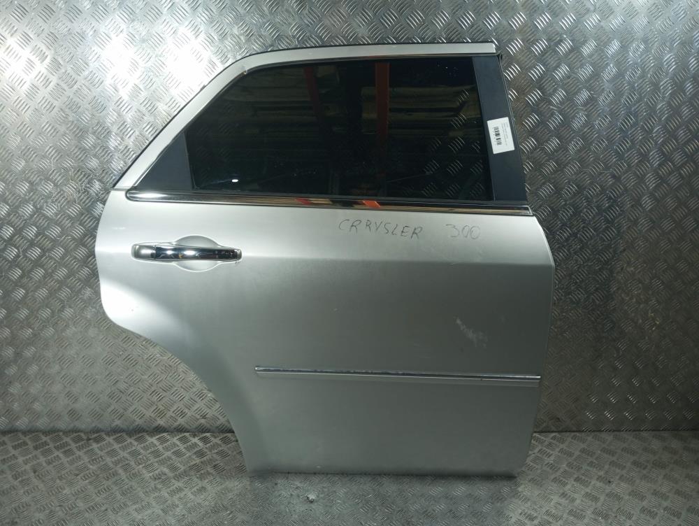 дверь задняя правая Chrysler 300C 1 поколение 2008, цвет, седан - фото №1