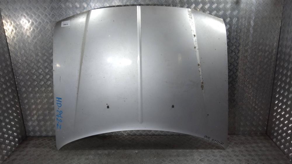 капот Chrysler 300C 1 поколение 2008, цвет - фото №1