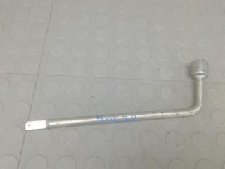 ключ колесный (балонный) Toyota RAV4 3 поколение (XA30) 2007, 2.2 л., D-CAT, дизель, МКПП, внедорожник 5 дв.