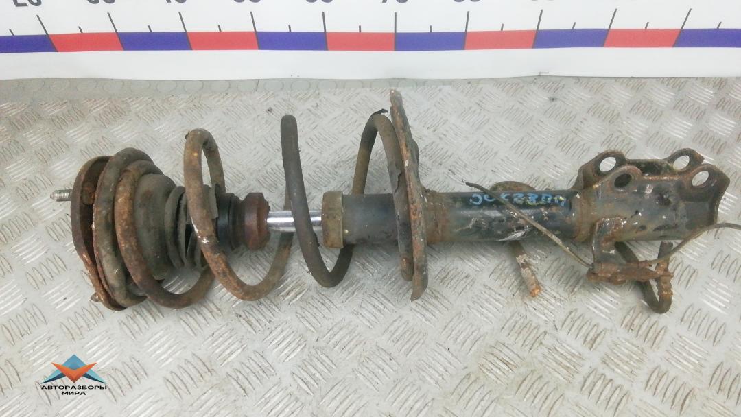 Стойка Toyota RAV4 3 поколение (XA30) 2007, 2.2 л., D-CAT, дизель, МКПП, внедорожник 5 дв. - фото №1