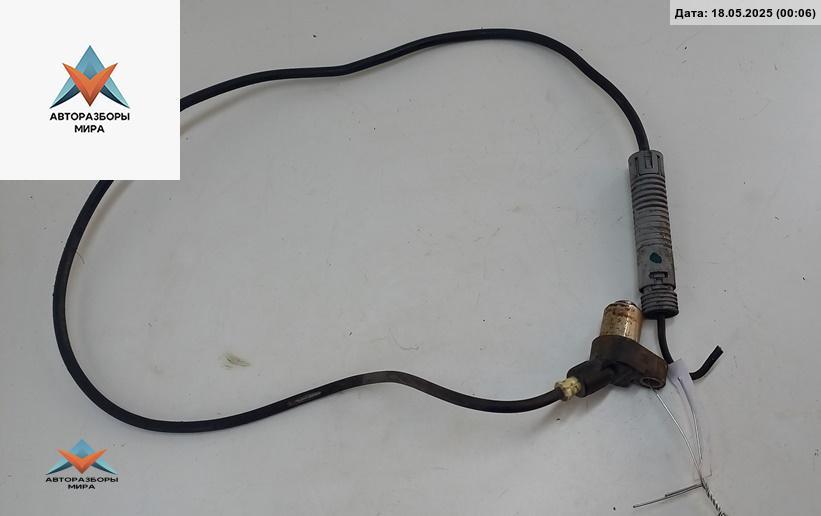 датчик ABS BMW 3 серия E36 1994, 1.6 л., бензин, МКПП, зелёный, седан, 1182031 - фото №1