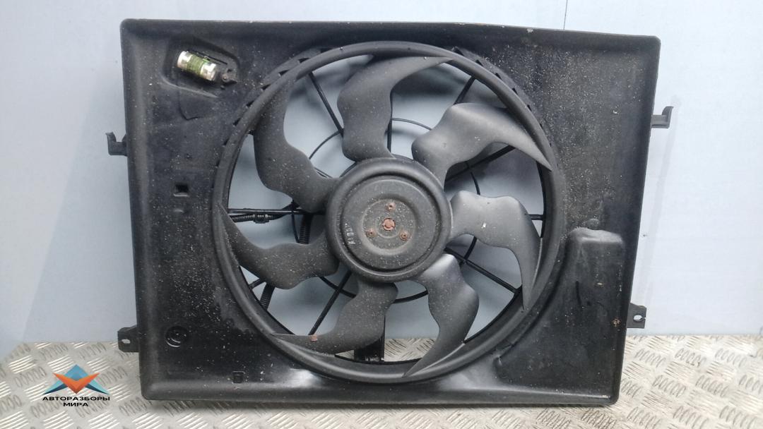вентилятор радиатора Hyundai Tucson 1 поколение 2006, 2.0 л., бензин, МКПП, внедорожник 5 дв., 253802E010 - фото №1
