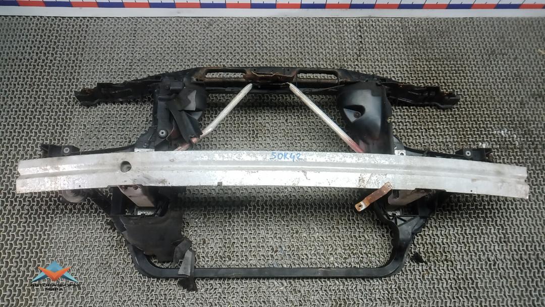 Передняя панель крепления облицовки (телевизор) BMW X3 E83 2005, 2.0 л., дизель, МКПП, внедорожник 5 дв. - фото №1