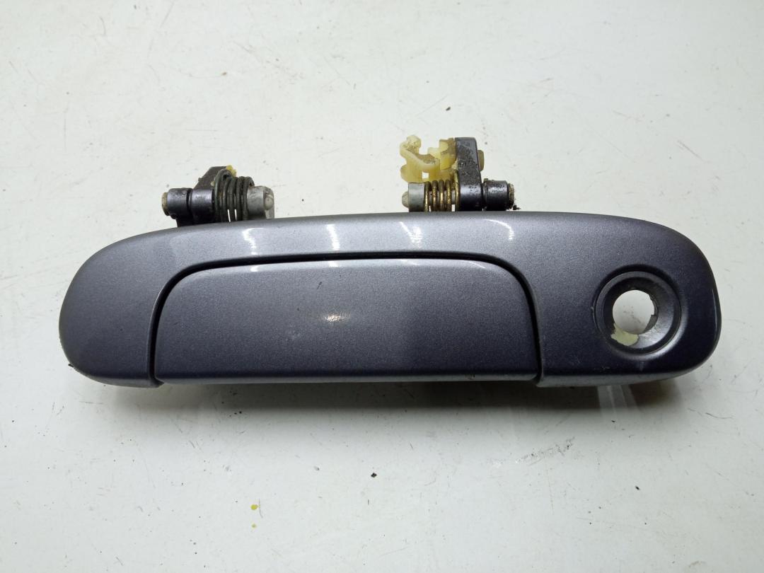 ручка наружная передняя левая Mazda Premacy 2004, 1.8 л., бензин, МКПП, серый, минивэн