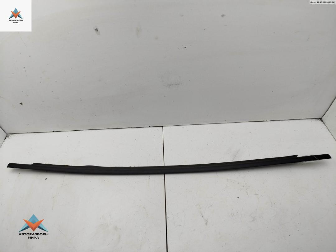 Молдинг стекла двери задней правой наружный Opel Zafira 1 поколение (A) 2001, 1.8 л., бензин, МКПП, серый, минивэн, 009153542 - фото №1