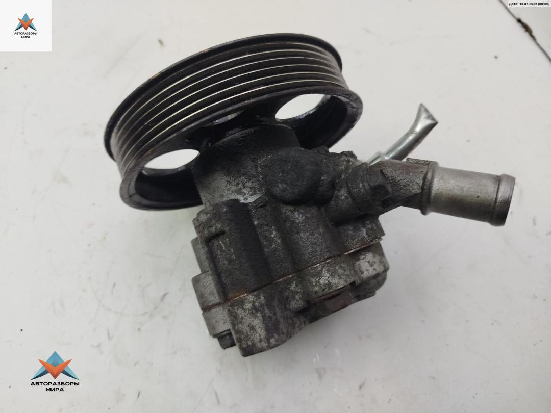 Насос гидроусилителя руля Opel Insignia 1 поколение (A) 2011, 2.0 л., дизель, МКПП, чёрный, универсал, 55563329 - фото №1