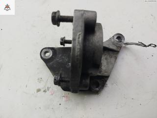 кронштейн (крепление) Opel Insignia 1 поколение (A) 2011, 2.0 л., дизель, МКПП, чёрный, универсал, 13219107