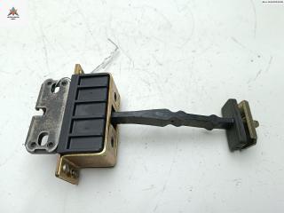 ограничитель открывания двери Mercedes-Benz C-Класс W203/S203/CL203 2001, седан