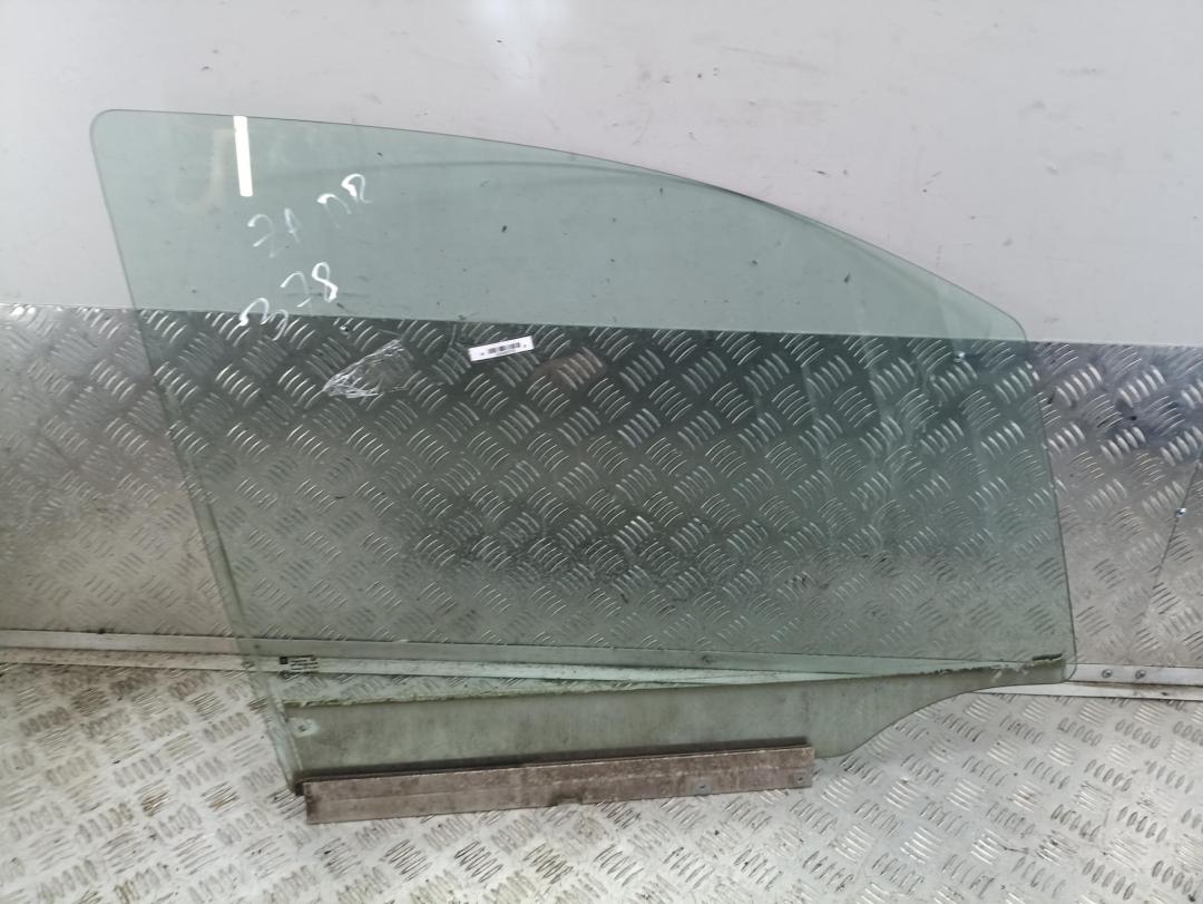 стекло двери передней правой Opel Zafira A 2001, 1.8 л., бензин, МКПП, серый, минивэн, 90495602