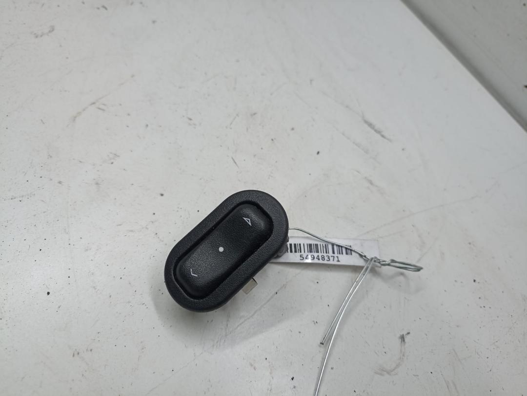 кнопка стеклоподъемника заднего правого Opel Zafira A 2001, 1.8 л., бензин, МКПП, серый, минивэн, 90551388
