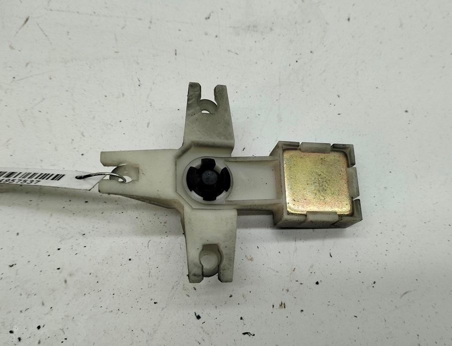 кронштейн (крепление) Volkswagen Passat B5 1998, 1.9 л., дизель, МКПП, синий, седан, 3B0839833