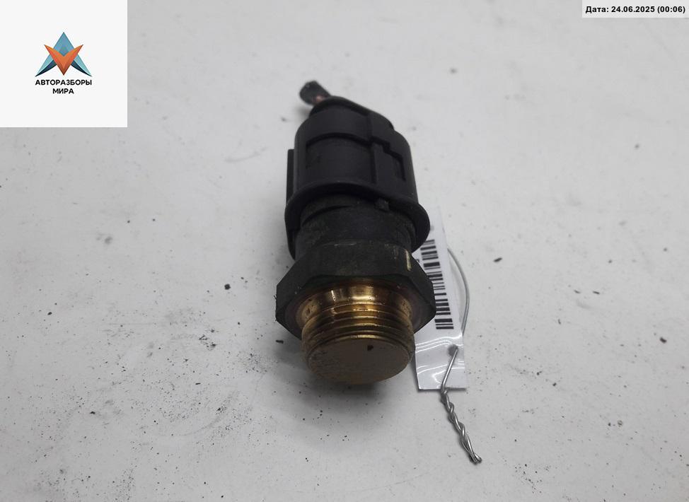 датчик температуры SEAT Toledo 2 поколение 2001, 1.9 л., дизель, МКПП, серый, седан - фото №1