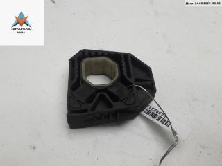 кронштейн радиатора Volkswagen Passat B6 2005, 2.0 л., дизель, МКПП, серый, универсал, 1K0121367D