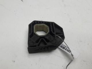 кронштейн радиатора Volkswagen Passat B6 2005, 2.0 л., дизель, МКПП, серый, универсал, 1K0121367D