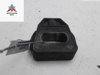 кронштейн радиатора Volkswagen Golf 4 поколение 2001, 1.4 л., бензин, МКПП, серый, хетчбэк 5 дв., 1J0806157