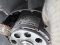 вентилятор радиатора Volkswagen Golf 4 поколение 2001, 1.4 л., бензин, МКПП, серый, хетчбэк 5 дв., 1J0959455P - фото №3