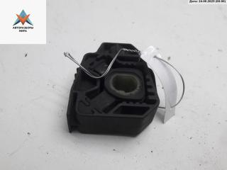 кронштейн радиатора Volkswagen Golf 4 поколение 2001, 1.4 л., бензин, МКПП, серый, хетчбэк 5 дв.
