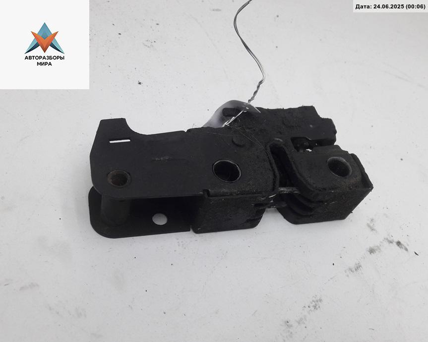 замок капота Skoda Octavia mk2 (A5 1Z) 2008, 1.9 л., дизель, МКПП, чёрный, хетчбэк 5 дв. - фото №1