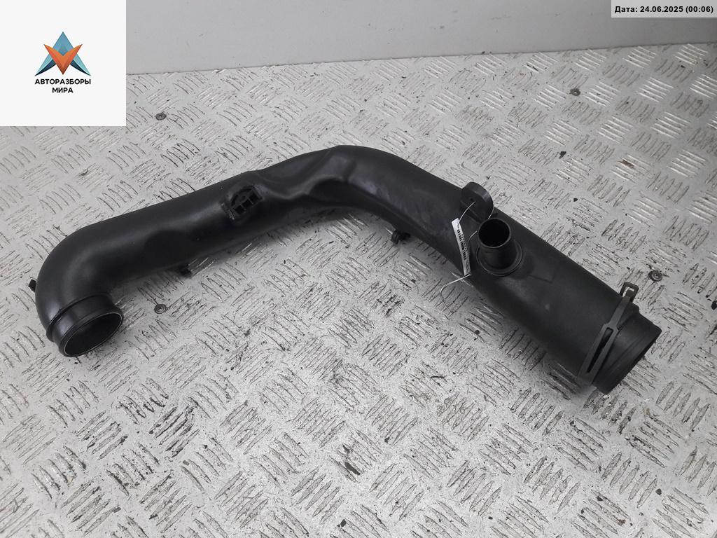 патрубок турбины Skoda Octavia mk2 (A5 1Z) 2008, 1.9 л., дизель, 1K0129654AD - фото №1