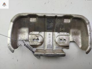 Корпус (держатель) ручки двери передней правой Opel Vectra B [рестайлинг] 2001, 2.2 л., бензин, МКПП, серый, седан, 09175122